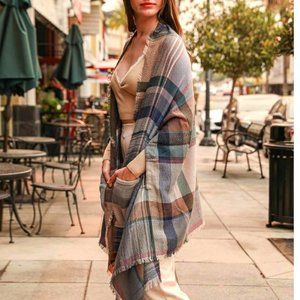 Multicolor Plaid Pocket Ruana Shawl Wrap Frayed Edges Women Elegant Boho 1 Size
